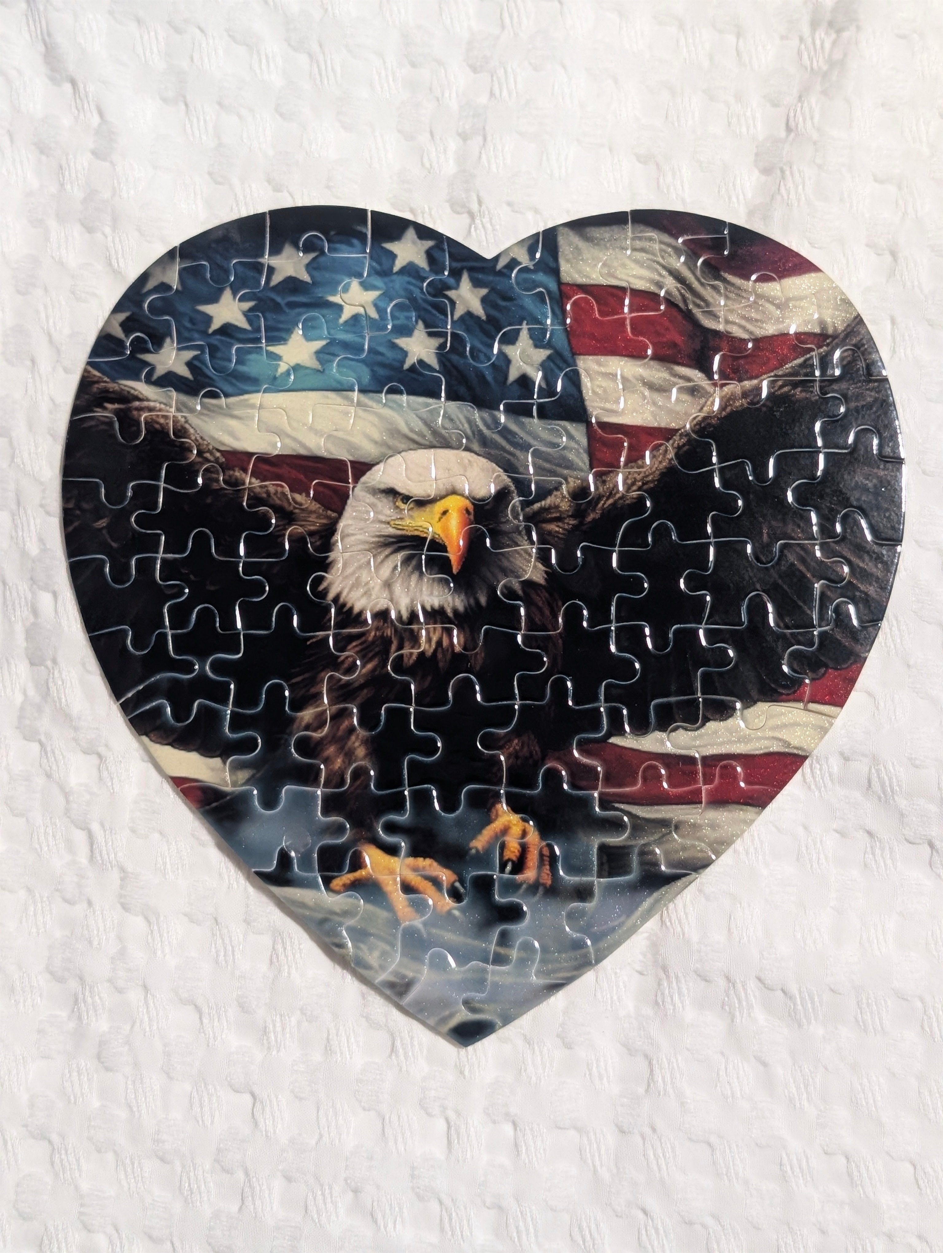 American Eagle & Flag – Heart-Shaped Jigsaw Puzzle