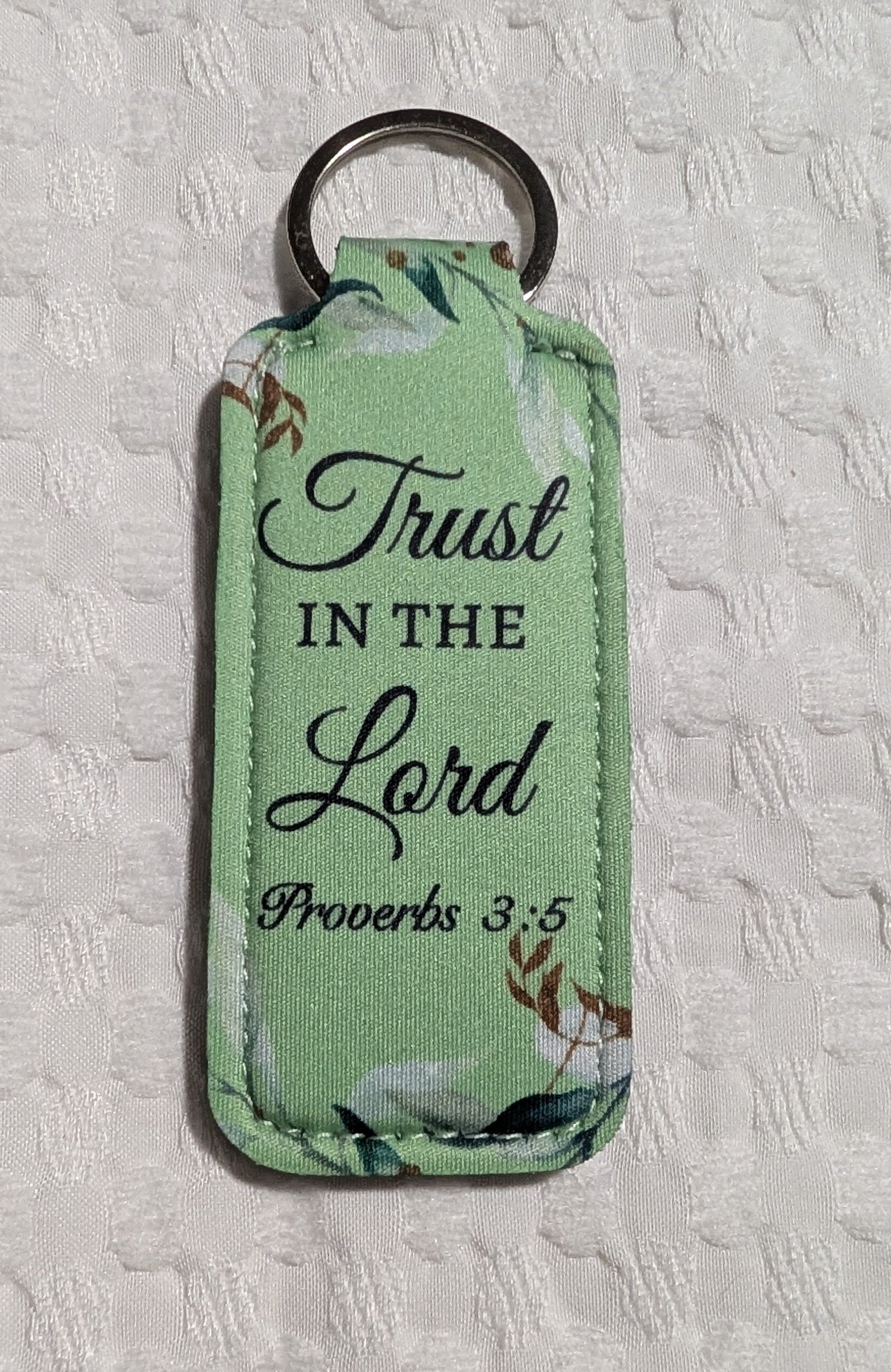 Trust in the Lord – Green & White Floral Neoprene Keychain